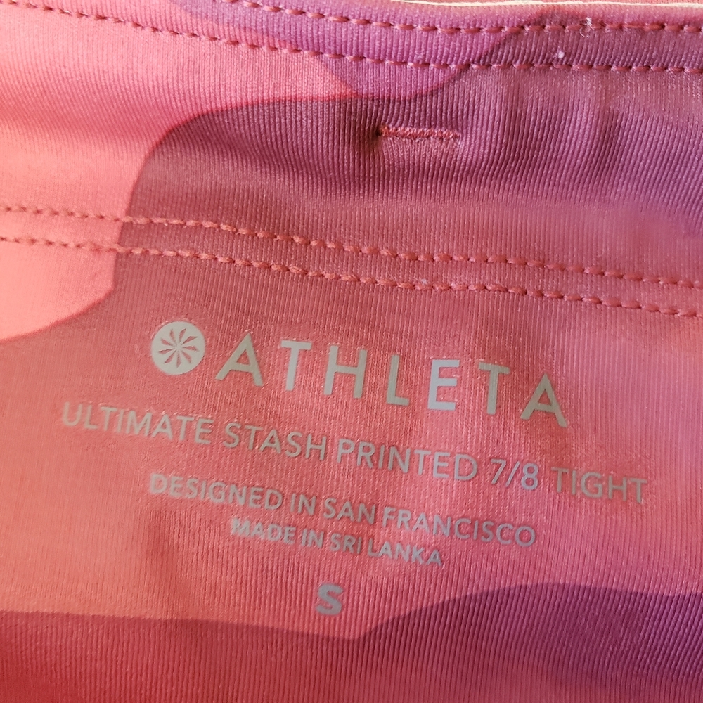 Athleta Ultimate Stash Pocket Printed 7/8 Tight Leggings Red Pink Camo Small - Picture 5 of 16